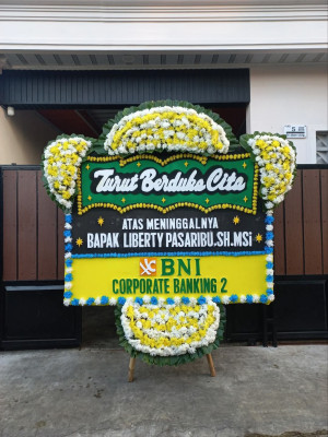 Papan Bunga Duka di Terentang