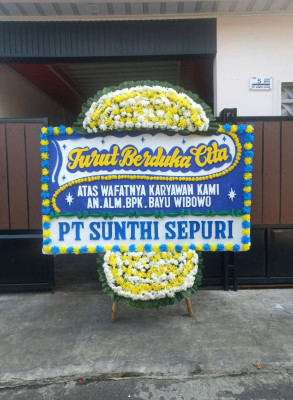 Papan Bunga Duka di Terentang